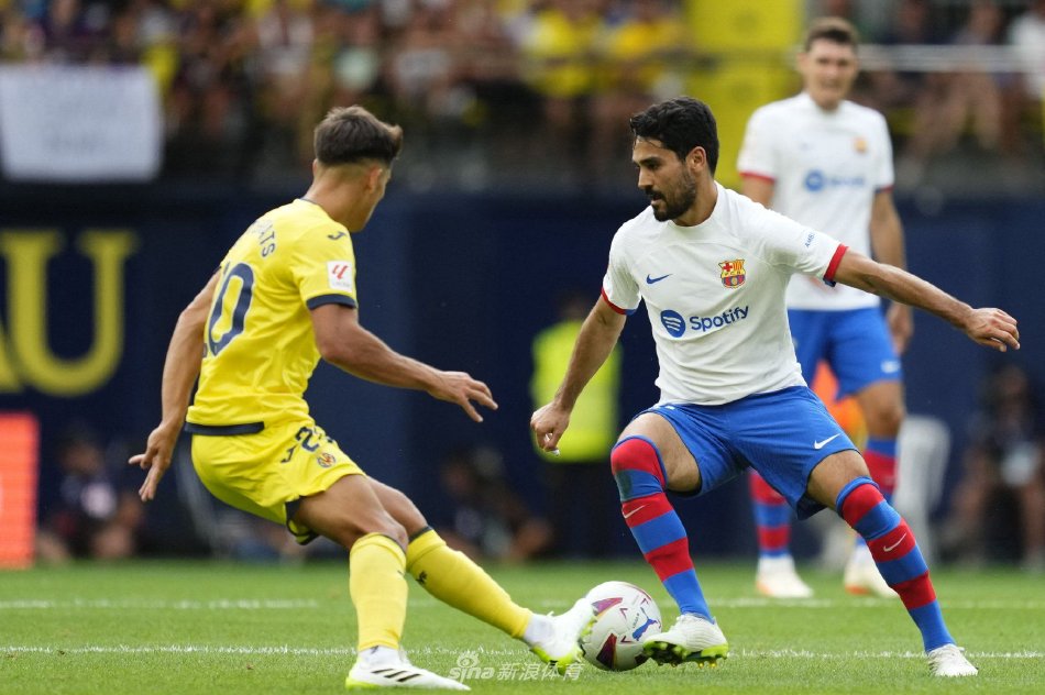 擎五星红旗 擎五星红旗