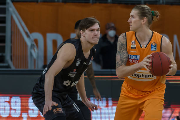 综观羽毛球 综观羽毛球